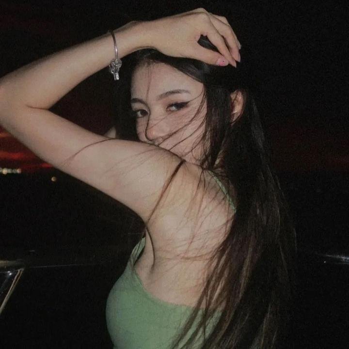 与君初相识